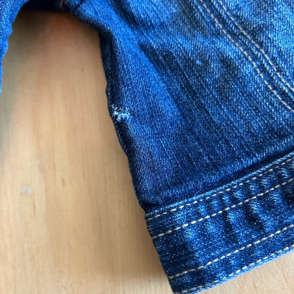 Nwot Old Navy denim jacket with flower studs - Picture 3 of 4